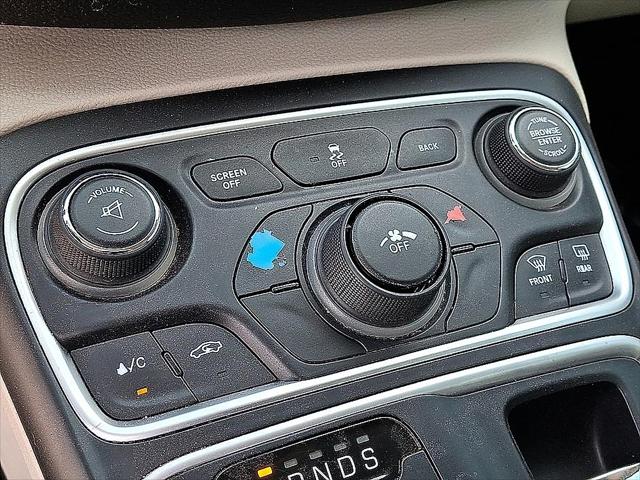 2016 Chrysler 200 Limited Platinum