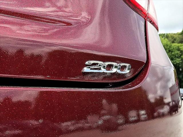 2016 Chrysler 200 Limited Platinum