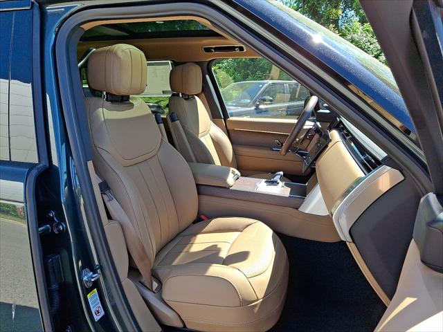 2026 Land Rover Range Rover P530 SE 7 Seat