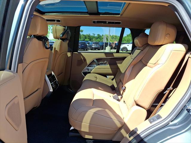 2026 Land Rover Range Rover P530 SE 7 Seat