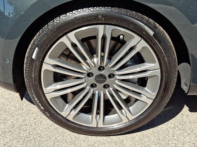 2026 Land Rover Range Rover P530 SE 7 Seat