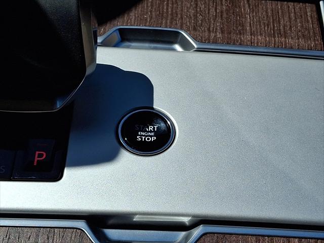 2026 Land Rover Range Rover P530 SE 7 Seat