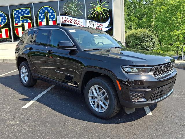 2026 Jeep Grand Cherokee GRAND CHEROKEE LAREDO X 4X4