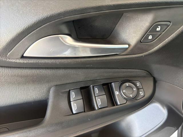 2025 Buick NV Preferred FWD