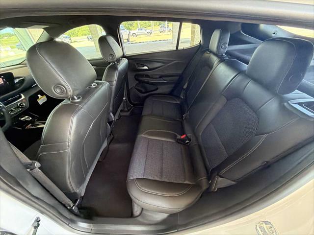2025 Buick NV Preferred FWD
