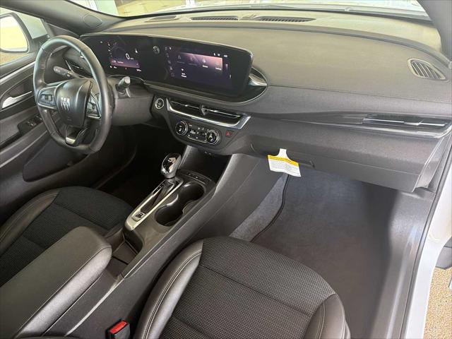 2025 Buick NV Preferred FWD