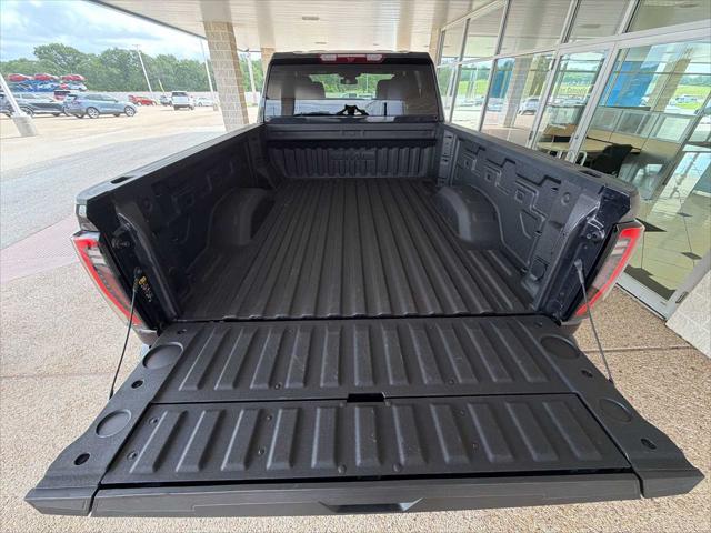 2026 GMC Sierra 2500HD Crew Cab, Standard Bed, AT4, 4WD