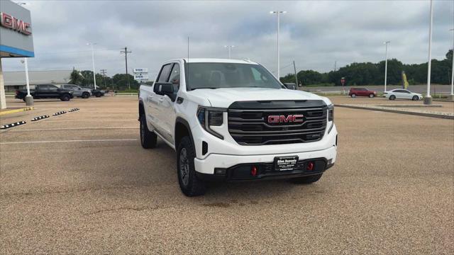 2025 GMC Sierra 1500 4WD Crew Cab Short Box AT4
