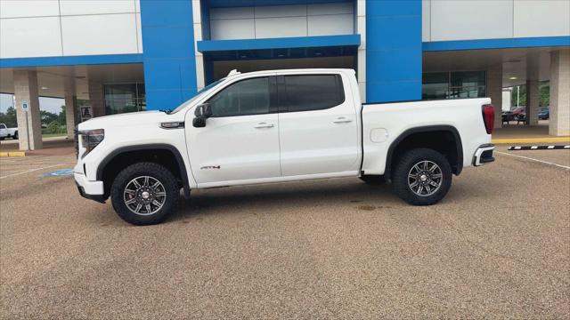 2025 GMC Sierra 1500 4WD Crew Cab Short Box AT4