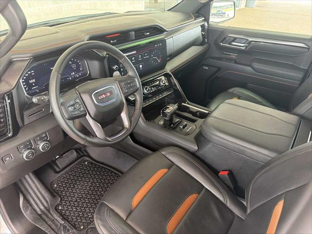 2025 GMC Sierra 1500 4WD Crew Cab Short Box AT4