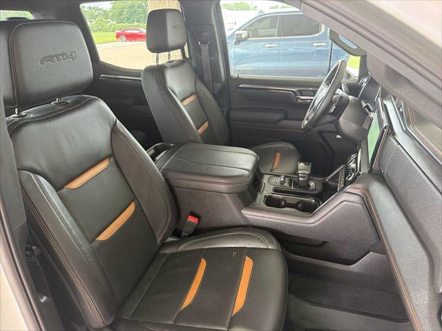2025 GMC Sierra 1500 4WD Crew Cab Short Box AT4