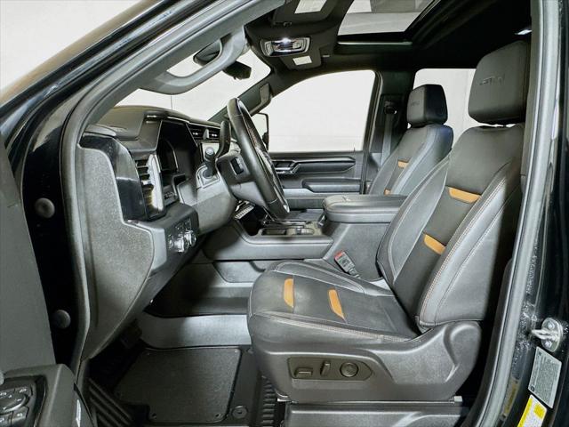 2024 GMC Sierra 2500HD 4WD Crew Cab Standard Bed AT4