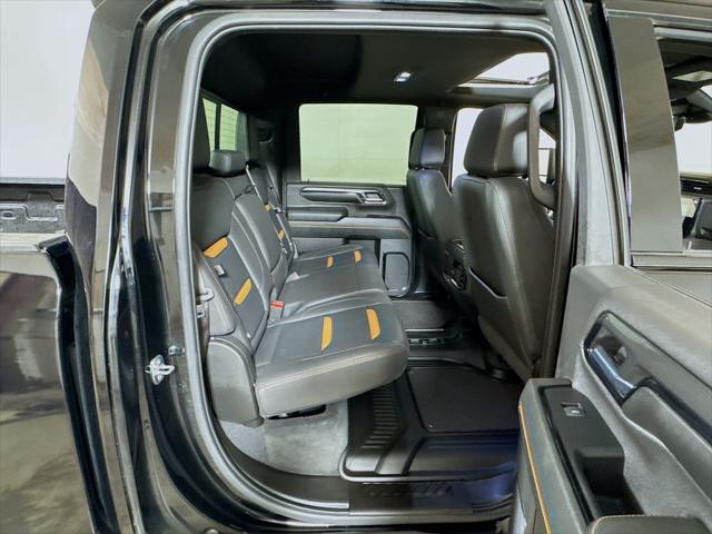 2024 GMC Sierra 2500HD 4WD Crew Cab Standard Bed AT4