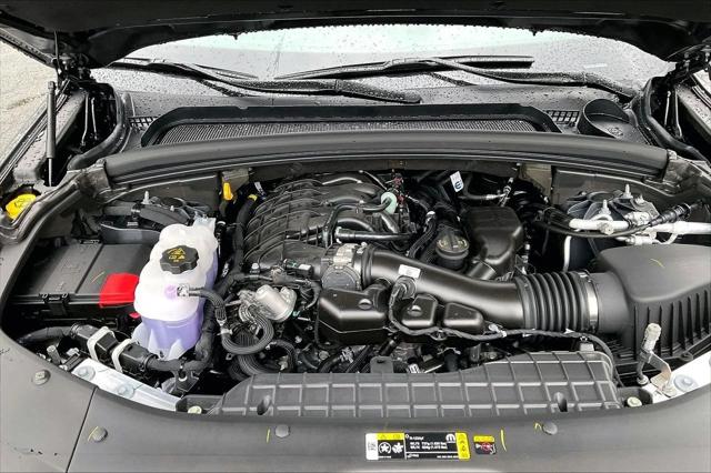New 2026 Baltic Gray Metallic Clear-Coat Exterior Paint Jeep Laredo image 30
