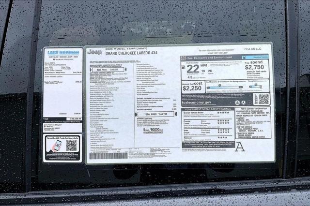 New 2026 Baltic Gray Metallic Clear-Coat Exterior Paint Jeep Laredo image 32