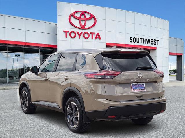2025 Nissan Rogue SV FWD