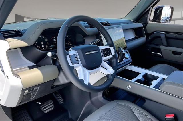 2026 Land Rover Defender P400 X-Dynamic SE