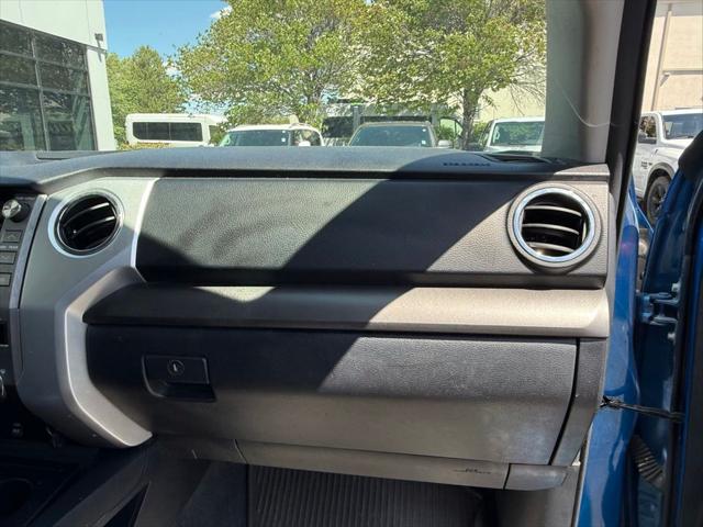 2018 Toyota Tundra SR5 5.7L V8