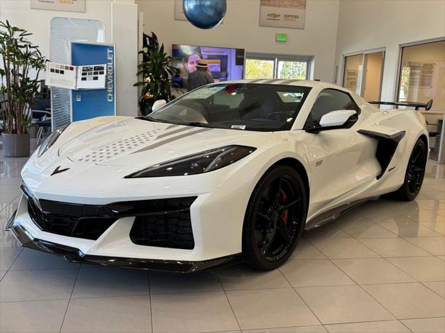 2026 Chevrolet Corvette E-Ray Convertible, 3LZ, RWD