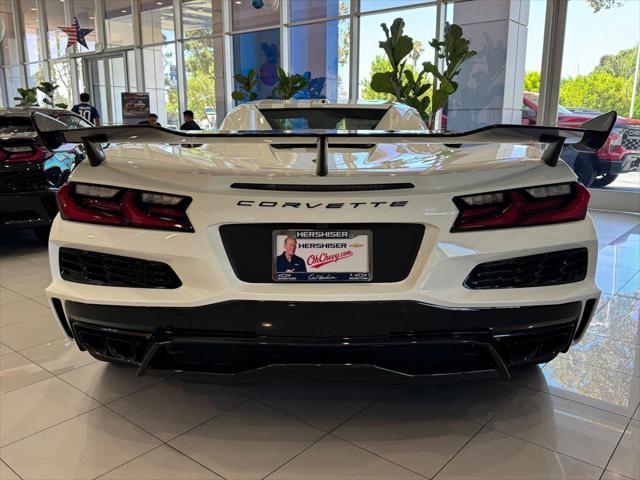 2026 Chevrolet Corvette E-Ray Convertible, 3LZ, RWD