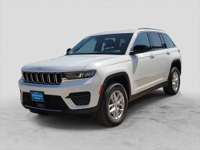 2026 Jeep Grand Cherokee GRAND CHEROKEE LAREDO X 4X4