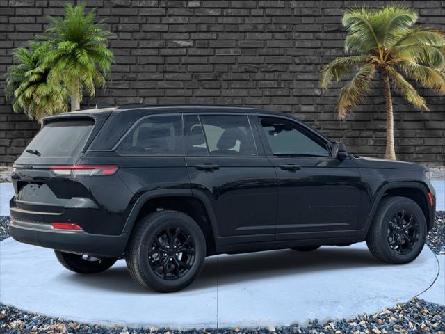 2026 Jeep Grand Cherokee GRAND CHEROKEE LAREDO ALTITUDE 4X4 2026 Jeep Grand Cherokee GRAND CHEROKEE LAREDO ALTITUDE 4X4