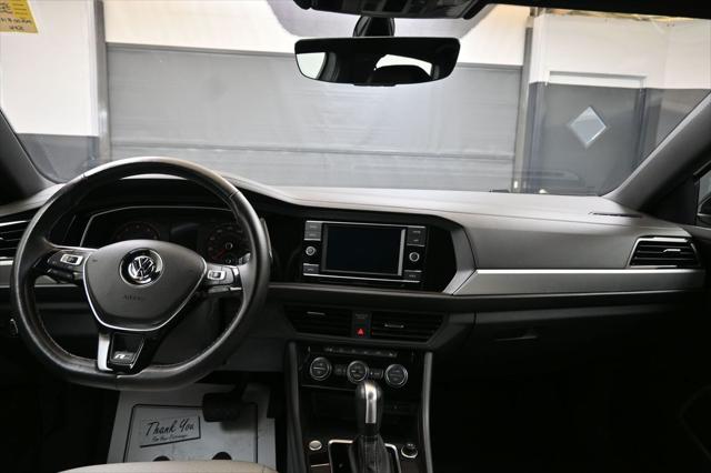 2021 Volkswagen Jetta 1.4T R-Line