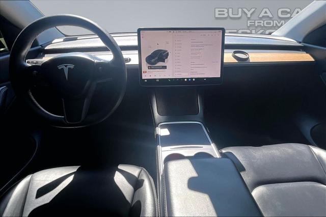 2022 Tesla Model Y Long Range Dual Motor All-Wheel Drive