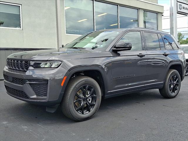 2026 Jeep Grand Cherokee GRAND CHEROKEE LAREDO ALTITUDE 4X4 2026 Jeep Grand Cherokee GRAND CHEROKEE LAREDO ALTITUDE 4X4