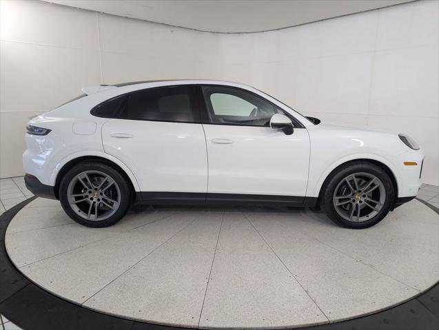 2025 Porsche Cayenne Unknown
