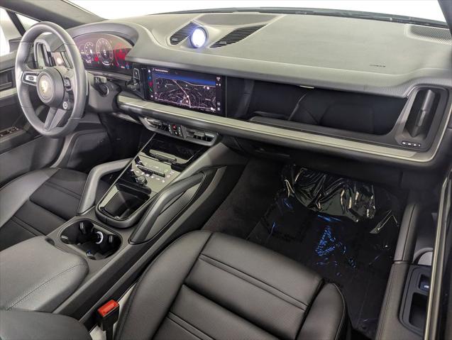 2025 Porsche Cayenne Unknown