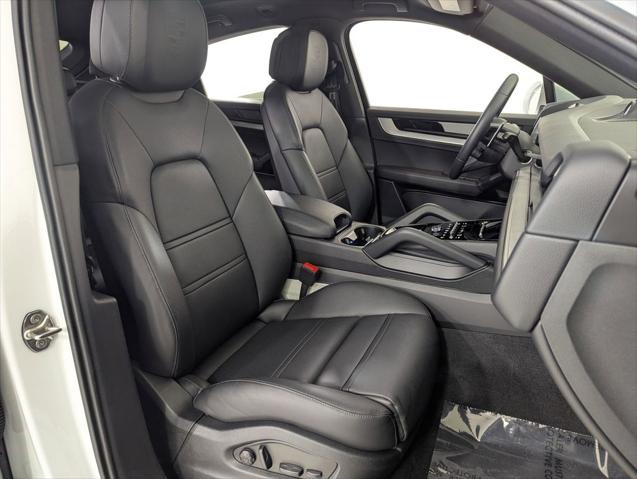 2025 Porsche Cayenne Unknown