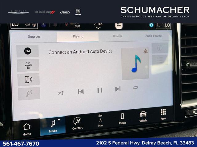 2027 Chrysler Pacifica Select
