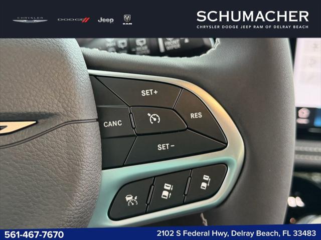 2027 Chrysler Pacifica Select