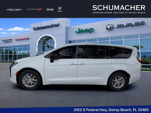2027 Chrysler Pacifica Select