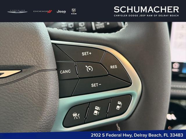 2027 Chrysler Pacifica Select
