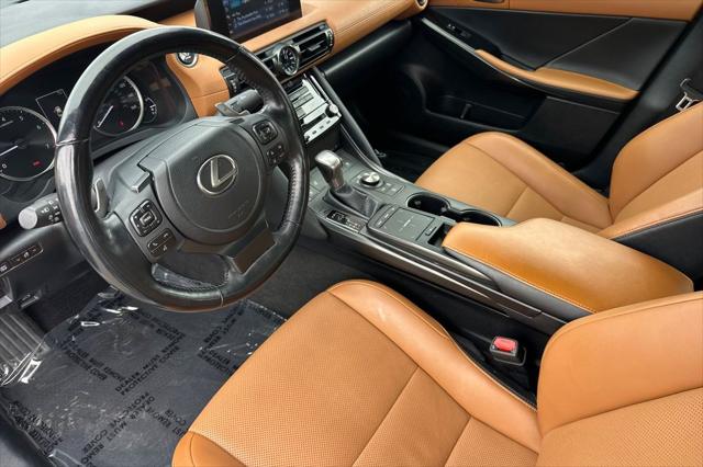 2023 Lexus IS 300 300
