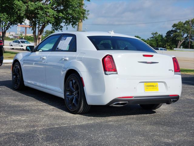 2023 Chrysler 300 300S