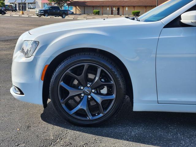 2023 Chrysler 300 300S