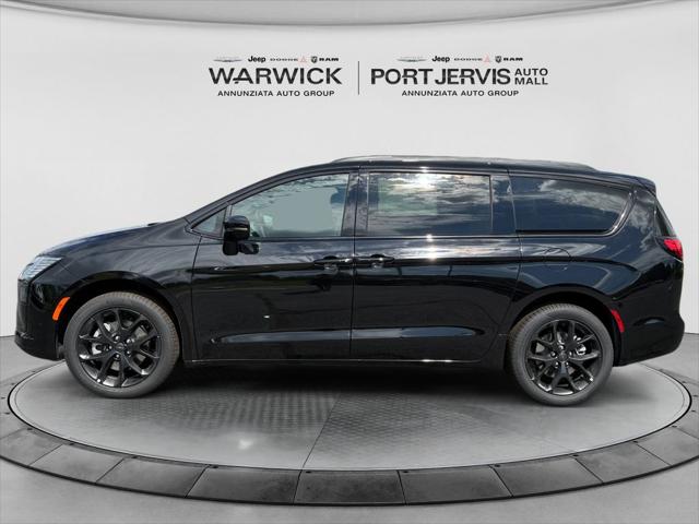 2027 Chrysler Pacifica Limited