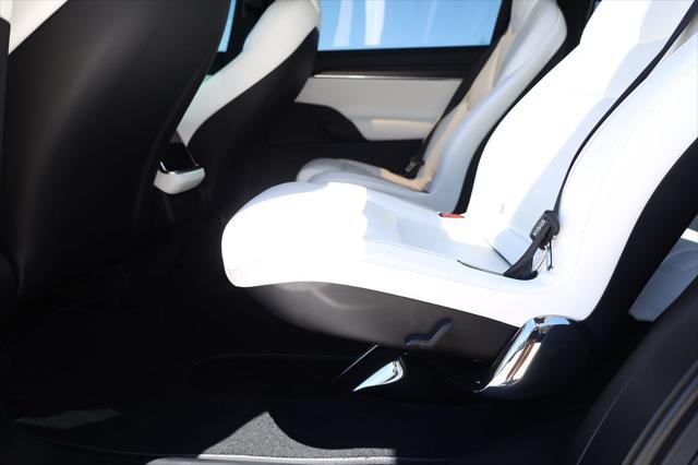 2022 Tesla Model X Plaid Tri Motor All-Wheel Drive