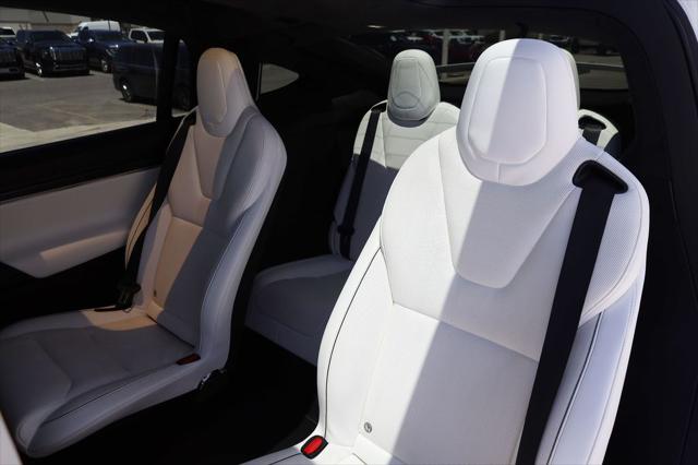 2022 Tesla Model X Plaid Tri Motor All-Wheel Drive