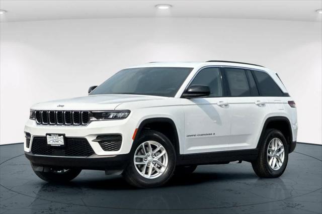 2026 Jeep Grand Cherokee GRAND CHEROKEE LAREDO X 4X4