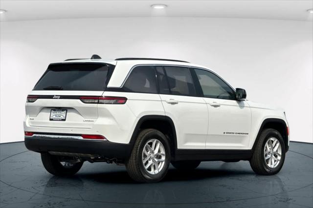 2026 Jeep Grand Cherokee GRAND CHEROKEE LAREDO X 4X4