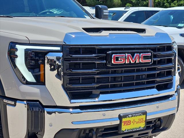 2026 GMC Sierra 2500HD Crew Cab, Standard Bed, Pro, 4WD