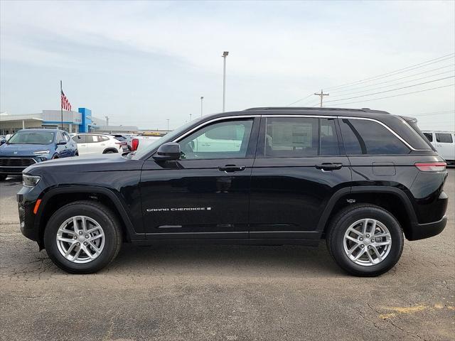 2026 Jeep Grand Cherokee GRAND CHEROKEE LAREDO X 4X4