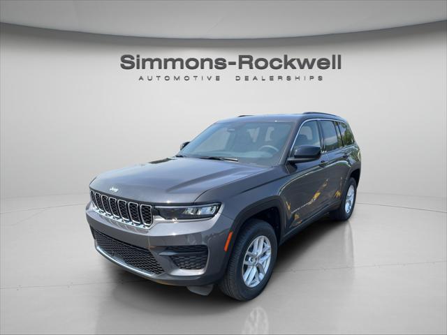 2026 Jeep Grand Cherokee GRAND CHEROKEE LAREDO 4X4 2026 Jeep Grand Cherokee GRAND CHEROKEE LAREDO 4X4