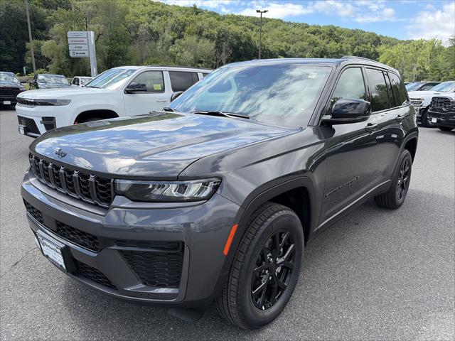 2026 Jeep Grand Cherokee Altitude 4x4 for sale in Cheshire, MA
