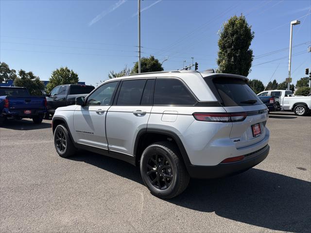 2026 Jeep Grand Cherokee GRAND CHEROKEE LAREDO ALTITUDE 4X4 2026 Jeep Grand Cherokee GRAND CHEROKEE LAREDO ALTITUDE 4X4