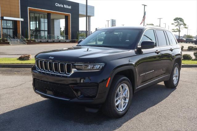 2026 Jeep Grand Cherokee GRAND CHEROKEE LAREDO X 4X4